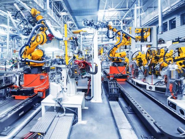 大量 (3167) 訂單排到 2027！為何 AI 伺服器沒有它的「背鑽技術」就動不了？