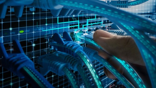 AI PC 換機潮前哨戰：群電卡位高瓦特數電源