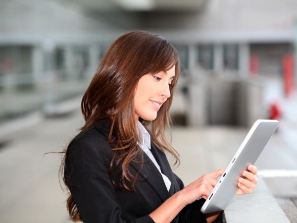 Meta AI 眼鏡進化史：Muse Spark 如何走在路上就像內建了維基百科